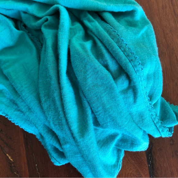 Teal scarf - Picture 2 of 3